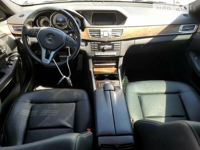 Серый Мерседес Е-Класс, объемом двигателя 3.5 л и пробегом 132 тыс. км за 3000 $, фото 8 на Automoto.ua