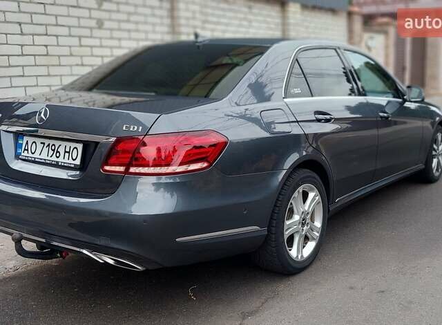 Серый Мерседес Е-Класс, объемом двигателя 2.14 л и пробегом 160 тыс. км за 17999 $, фото 12 на Automoto.ua