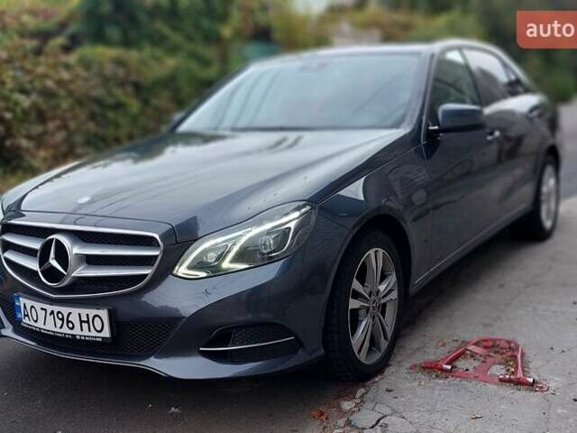 Серый Мерседес Е-Класс, объемом двигателя 2.14 л и пробегом 160 тыс. км за 17999 $, фото 1 на Automoto.ua