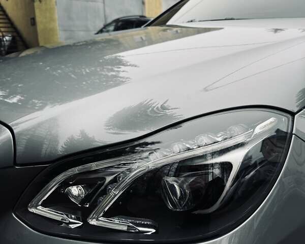 Серый Мерседес Е-Класс, объемом двигателя 2.2 л и пробегом 84 тыс. км за 22700 $, фото 5 на Automoto.ua