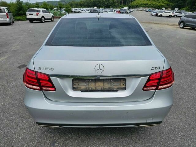 Серый Мерседес Е-Класс, объемом двигателя 2.2 л и пробегом 130 тыс. км за 4300 $, фото 3 на Automoto.ua