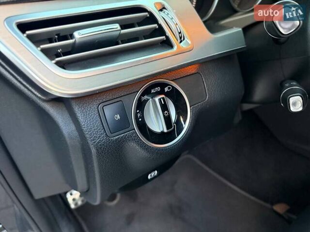 Серый Мерседес Е-Класс, объемом двигателя 2.99 л и пробегом 300 тыс. км за 22990 $, фото 12 на Automoto.ua