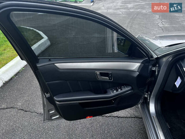 Серый Мерседес Е-Класс, объемом двигателя 2.2 л и пробегом 295 тыс. км за 18700 $, фото 21 на Automoto.ua