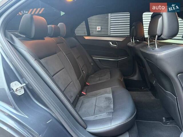 Серый Мерседес Е-Класс, объемом двигателя 2.99 л и пробегом 300 тыс. км за 22990 $, фото 9 на Automoto.ua