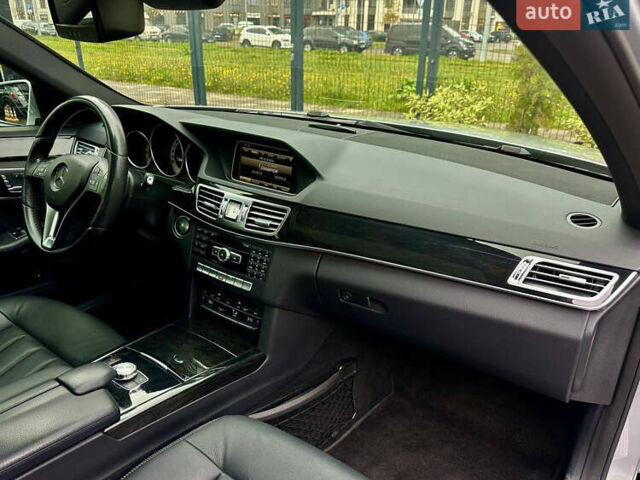 Сірий Мерседес Е-Клас, об'ємом двигуна 2 л та пробігом 91 тис. км за 20900 $, фото 43 на Automoto.ua