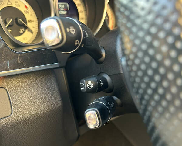 Серый Мерседес Е-Класс, объемом двигателя 2.14 л и пробегом 173 тыс. км за 17500 $, фото 20 на Automoto.ua