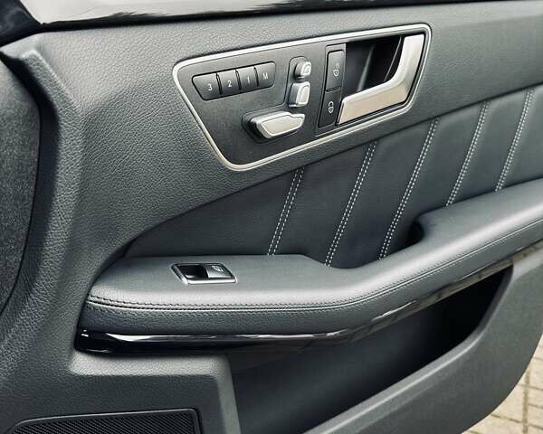 Серый Мерседес Е-Класс, объемом двигателя 2.2 л и пробегом 84 тыс. км за 22700 $, фото 36 на Automoto.ua