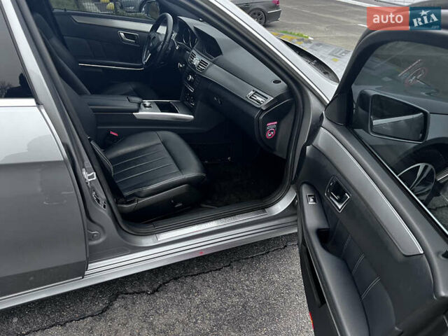 Серый Мерседес Е-Класс, объемом двигателя 2.2 л и пробегом 295 тыс. км за 18700 $, фото 6 на Automoto.ua