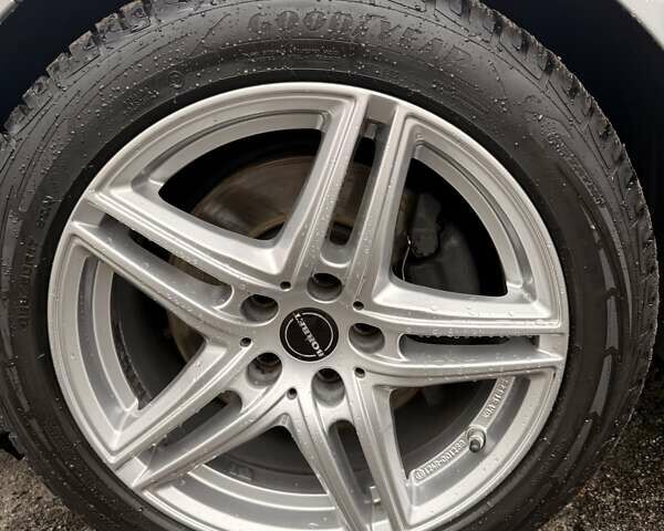 Серый Мерседес Е-Класс, объемом двигателя 1.99 л и пробегом 210 тыс. км за 19700 $, фото 12 на Automoto.ua