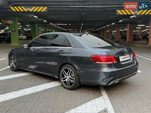 Серый Мерседес Е-Класс, объемом двигателя 2.99 л и пробегом 300 тыс. км за 22990 $, фото 3 на Automoto.ua