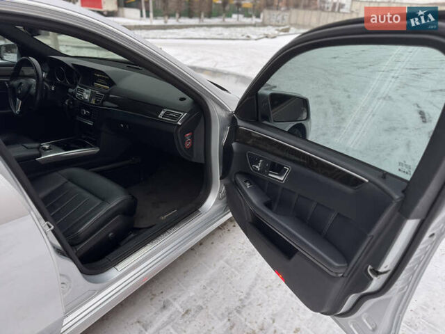 Сірий Мерседес Е-Клас, об'ємом двигуна 2.2 л та пробігом 218 тис. км за 16500 $, фото 24 на Automoto.ua