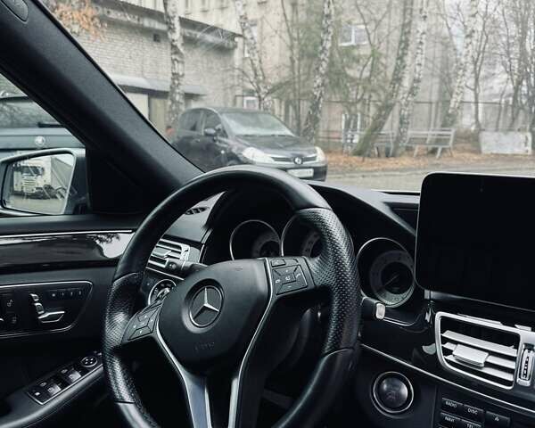 Серый Мерседес Е-Класс, объемом двигателя 2.2 л и пробегом 84 тыс. км за 22700 $, фото 25 на Automoto.ua