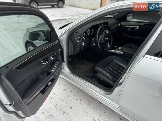 Сірий Мерседес Е-Клас, об'ємом двигуна 2.2 л та пробігом 218 тис. км за 16500 $, фото 11 на Automoto.ua