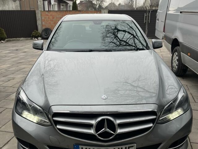 Сірий Мерседес Е-Клас, об'ємом двигуна 0 л та пробігом 114 тис. км за 7119 $, фото 3 на Automoto.ua