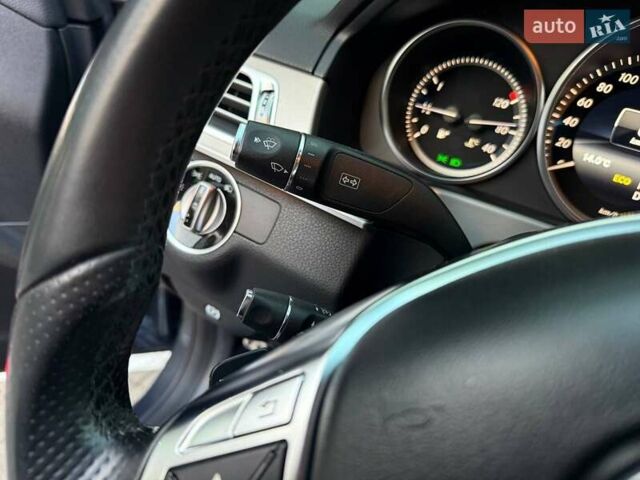 Серый Мерседес Е-Класс, объемом двигателя 2.99 л и пробегом 300 тыс. км за 22990 $, фото 14 на Automoto.ua