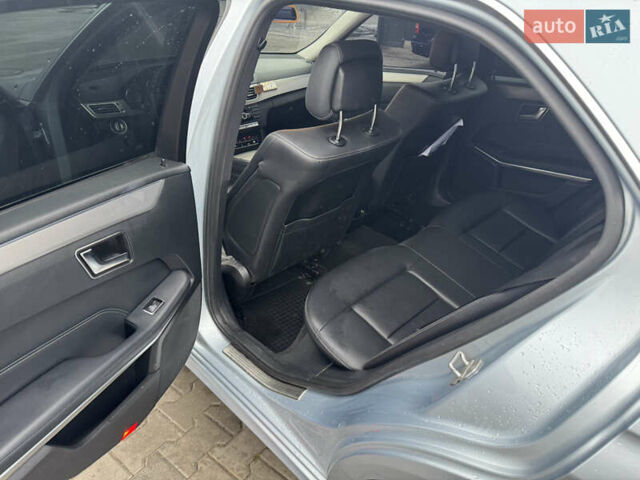 Сірий Мерседес Е-Клас, об'ємом двигуна 2.14 л та пробігом 200 тис. км за 19200 $, фото 17 на Automoto.ua