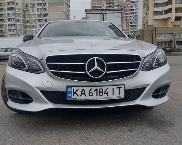 Серый Мерседес Е-Класс, объемом двигателя 2.1 л и пробегом 298 тыс. км за 17200 $, фото 2 на Automoto.ua