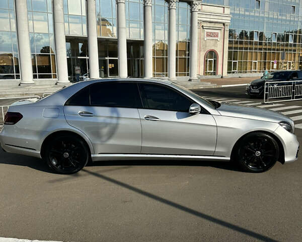 Серый Мерседес Е-Класс, объемом двигателя 2.14 л и пробегом 214 тыс. км за 18900 $, фото 3 на Automoto.ua