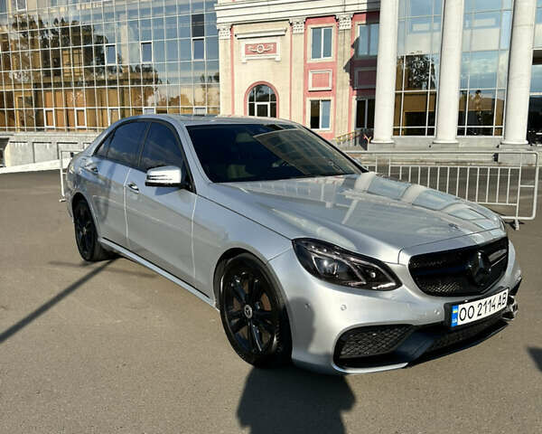 Серый Мерседес Е-Класс, объемом двигателя 2.14 л и пробегом 214 тыс. км за 18900 $, фото 1 на Automoto.ua