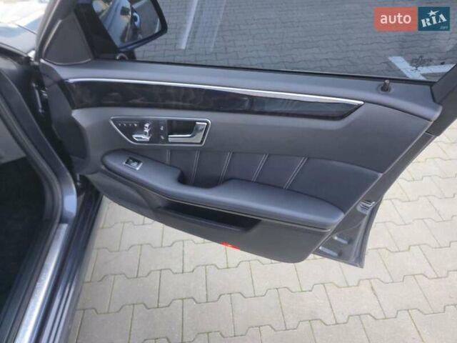 Серый Мерседес Е-Класс, объемом двигателя 2.14 л и пробегом 120 тыс. км за 19500 $, фото 35 на Automoto.ua