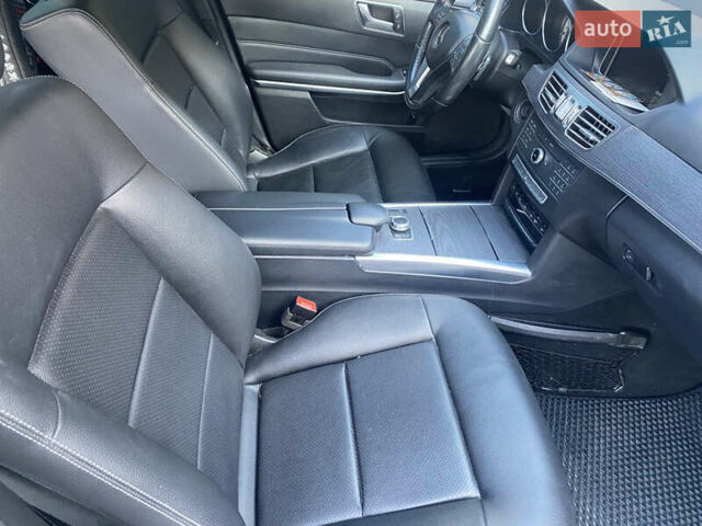 Серый Мерседес Е-Класс, объемом двигателя 2.2 л и пробегом 271 тыс. км за 16900 $, фото 18 на Automoto.ua