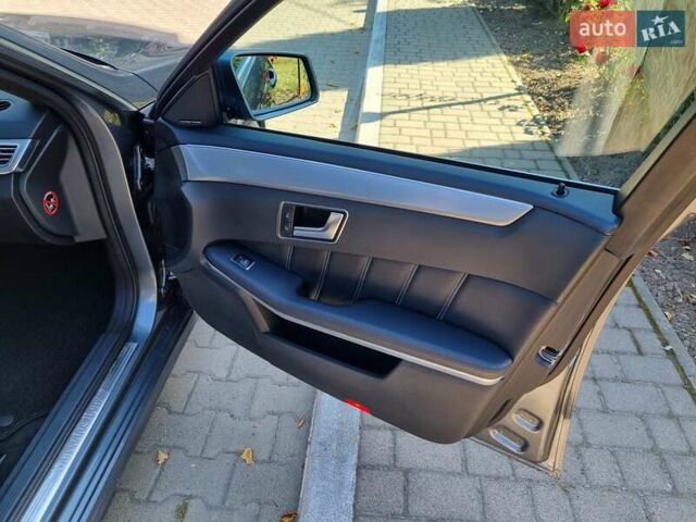 Серый Мерседес Е-Класс, объемом двигателя 3 л и пробегом 480 тыс. км за 21500 $, фото 27 на Automoto.ua