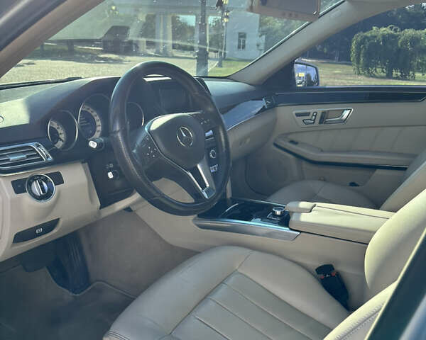 Серый Мерседес Е-Класс, объемом двигателя 2.14 л и пробегом 214 тыс. км за 18900 $, фото 22 на Automoto.ua