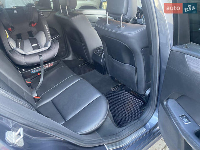 Серый Мерседес Е-Класс, объемом двигателя 2.2 л и пробегом 271 тыс. км за 16900 $, фото 21 на Automoto.ua