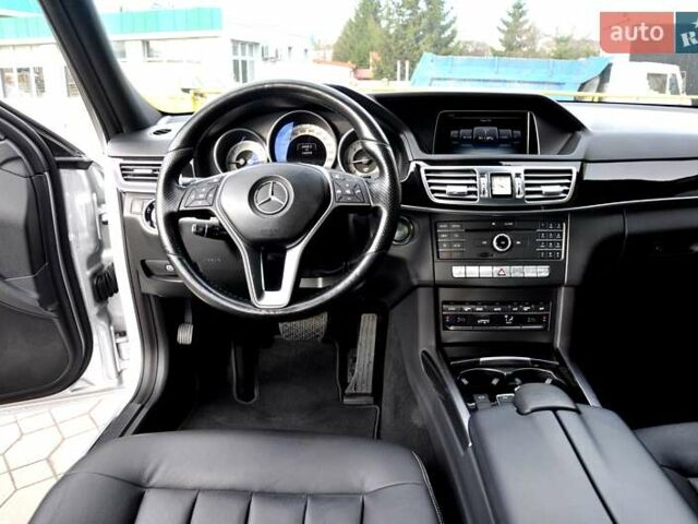 Серый Мерседес Е-Класс, объемом двигателя 2.1 л и пробегом 160 тыс. км за 19500 $, фото 25 на Automoto.ua
