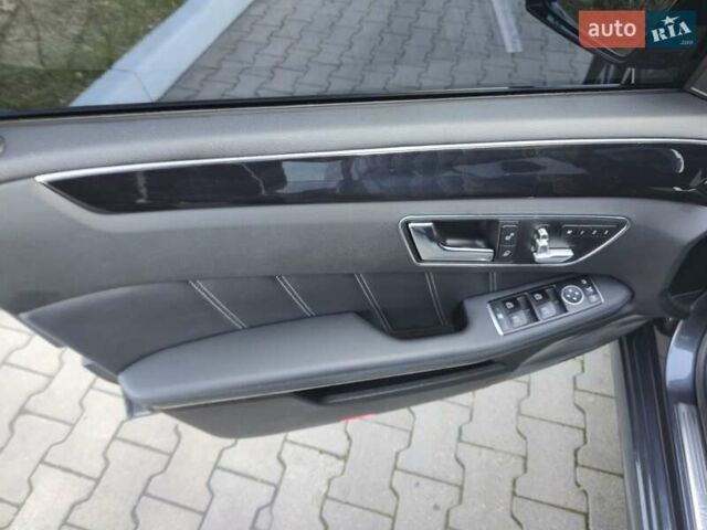 Серый Мерседес Е-Класс, объемом двигателя 2.14 л и пробегом 120 тыс. км за 19500 $, фото 17 на Automoto.ua