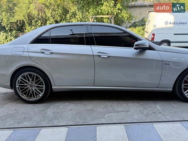 Сірий Мерседес Е-Клас, об'ємом двигуна 2.2 л та пробігом 180 тис. км за 27000 $, фото 27 на Automoto.ua
