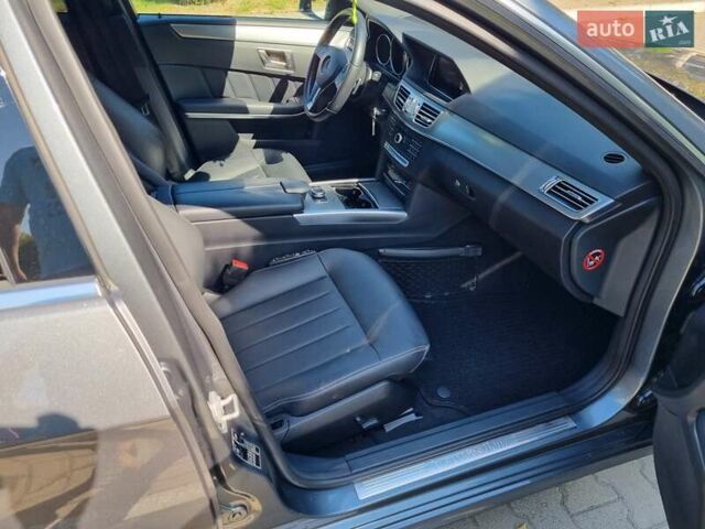 Серый Мерседес Е-Класс, объемом двигателя 3 л и пробегом 480 тыс. км за 21500 $, фото 26 на Automoto.ua