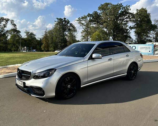 Серый Мерседес Е-Класс, объемом двигателя 2.14 л и пробегом 214 тыс. км за 18900 $, фото 6 на Automoto.ua