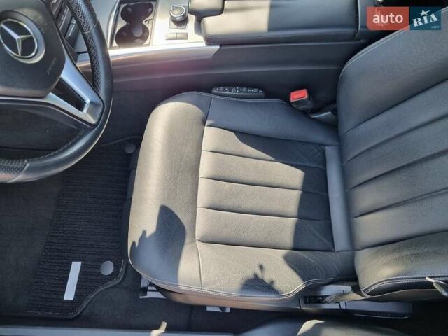 Серый Мерседес Е-Класс, объемом двигателя 3 л и пробегом 480 тыс. км за 21500 $, фото 18 на Automoto.ua