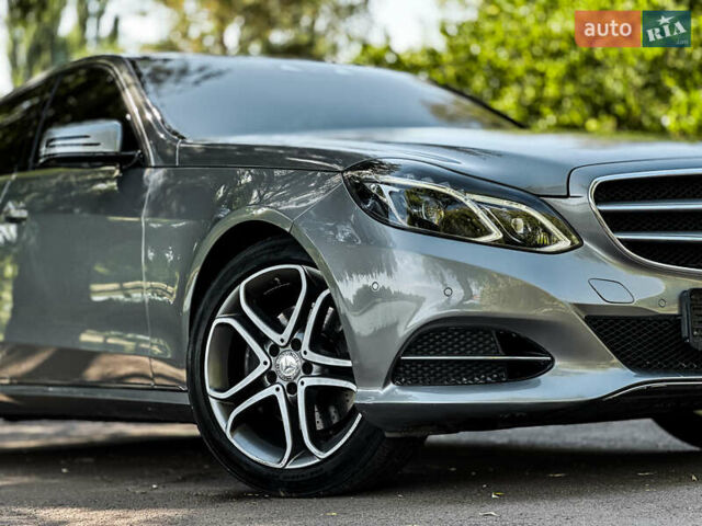 Серый Мерседес Е-Класс, объемом двигателя 2.14 л и пробегом 142 тыс. км за 22800 $, фото 7 на Automoto.ua