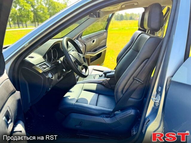 Серый Мерседес Е-Класс, объемом двигателя 2.1 л и пробегом 105 тыс. км за 16800 $, фото 5 на Automoto.ua