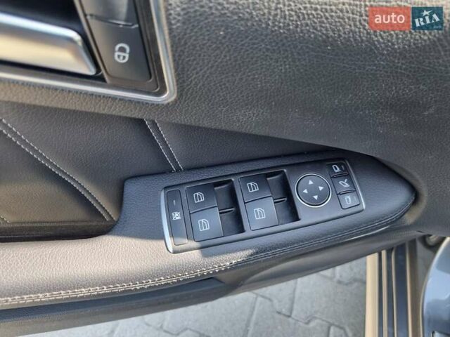 Серый Мерседес Е-Класс, объемом двигателя 3 л и пробегом 480 тыс. км за 21500 $, фото 17 на Automoto.ua