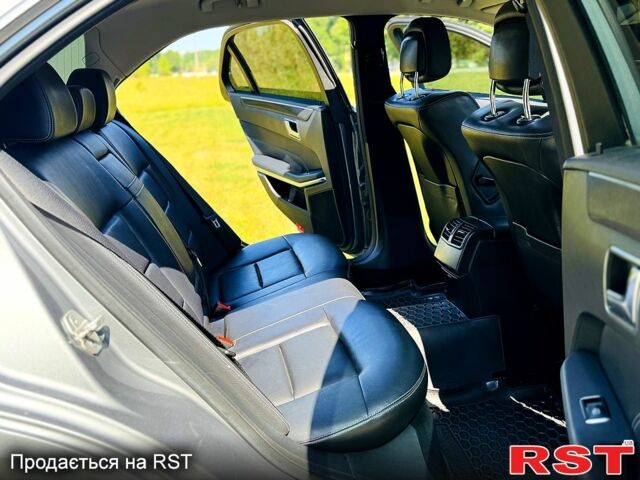 Серый Мерседес Е-Класс, объемом двигателя 2.1 л и пробегом 105 тыс. км за 16800 $, фото 6 на Automoto.ua