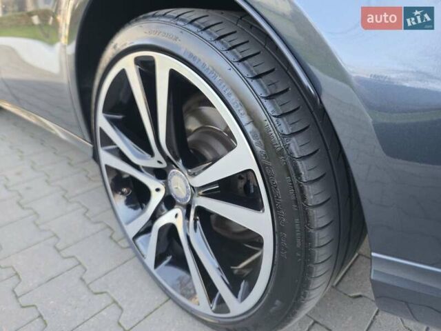 Серый Мерседес Е-Класс, объемом двигателя 2.14 л и пробегом 120 тыс. км за 19500 $, фото 1 на Automoto.ua