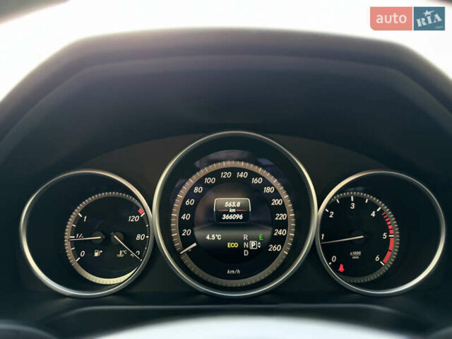 Серый Мерседес Е-Класс, объемом двигателя 2.14 л и пробегом 366 тыс. км за 16499 $, фото 14 на Automoto.ua