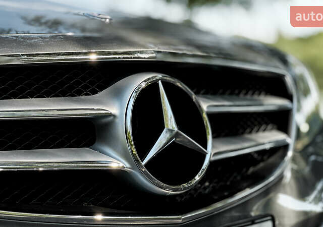 Серый Мерседес Е-Класс, объемом двигателя 2.14 л и пробегом 142 тыс. км за 22800 $, фото 5 на Automoto.ua