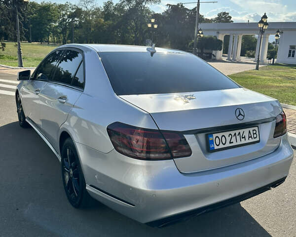 Серый Мерседес Е-Класс, объемом двигателя 2.14 л и пробегом 214 тыс. км за 18900 $, фото 7 на Automoto.ua