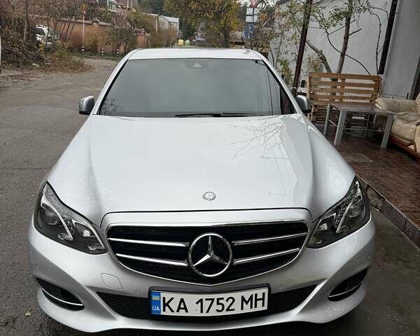 Сірий Мерседес Е-Клас, об'ємом двигуна 2.2 л та пробігом 180 тис. км за 27000 $, фото 18 на Automoto.ua