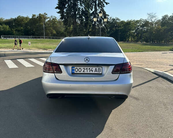 Серый Мерседес Е-Класс, объемом двигателя 2.14 л и пробегом 214 тыс. км за 18900 $, фото 9 на Automoto.ua