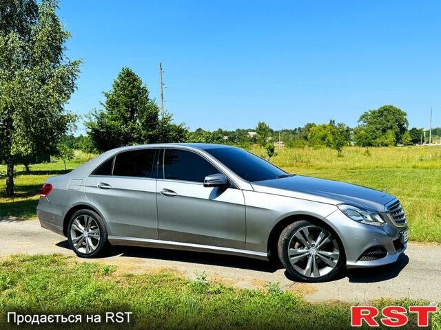 Серый Мерседес Е-Класс, объемом двигателя 2.1 л и пробегом 105 тыс. км за 16800 $, фото 1 на Automoto.ua