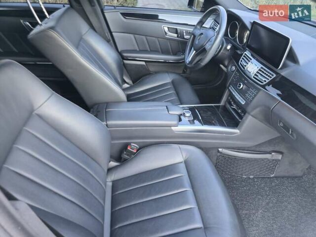 Серый Мерседес Е-Класс, объемом двигателя 2.14 л и пробегом 120 тыс. км за 19500 $, фото 10 на Automoto.ua