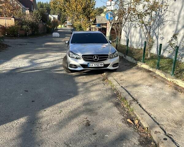 Сірий Мерседес Е-Клас, об'ємом двигуна 2.2 л та пробігом 180 тис. км за 27000 $, фото 21 на Automoto.ua