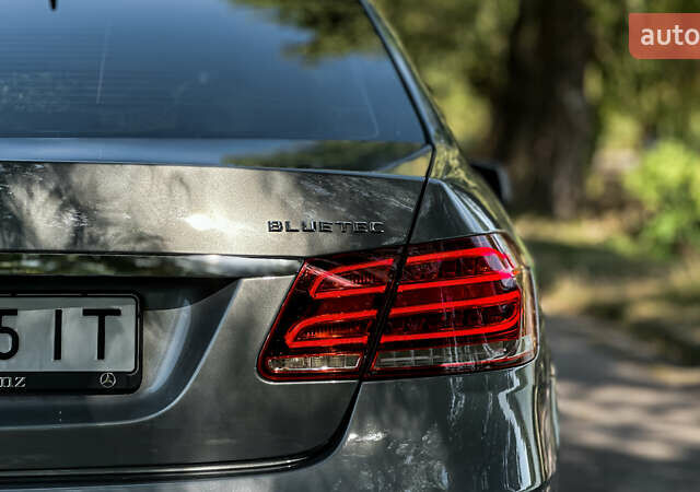 Серый Мерседес Е-Класс, объемом двигателя 2.14 л и пробегом 142 тыс. км за 22800 $, фото 14 на Automoto.ua