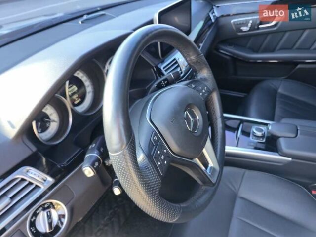 Серый Мерседес Е-Класс, объемом двигателя 2.14 л и пробегом 120 тыс. км за 19500 $, фото 31 на Automoto.ua