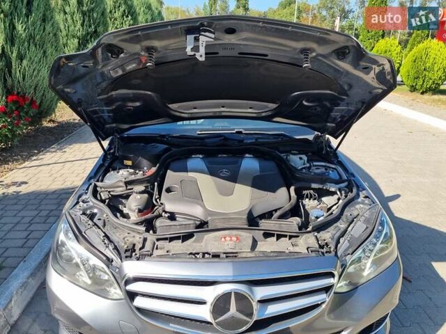 Серый Мерседес Е-Класс, объемом двигателя 3 л и пробегом 480 тыс. км за 21500 $, фото 33 на Automoto.ua